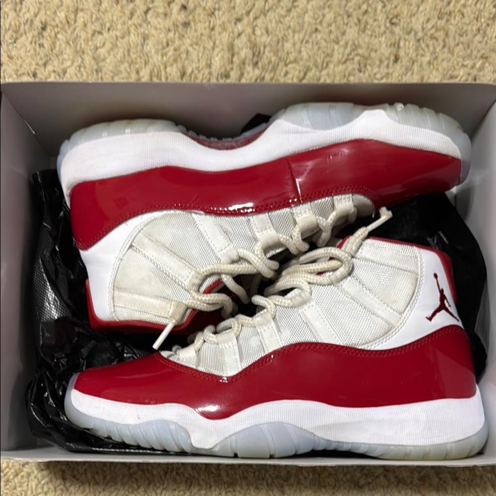 Jordan MEN Sneakers in Red and White